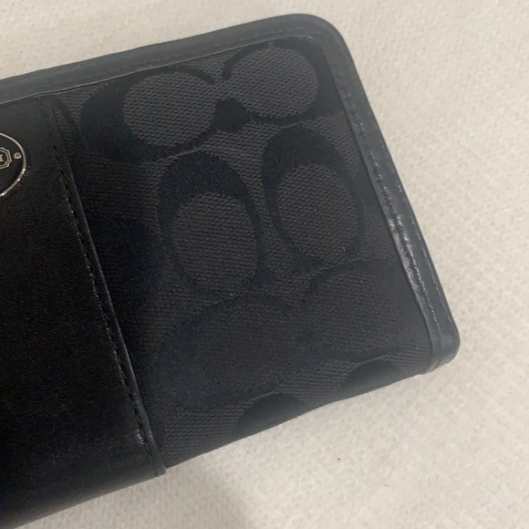 Coach Legacy Signature Slim Zip Wallet - Picture 4 of 12